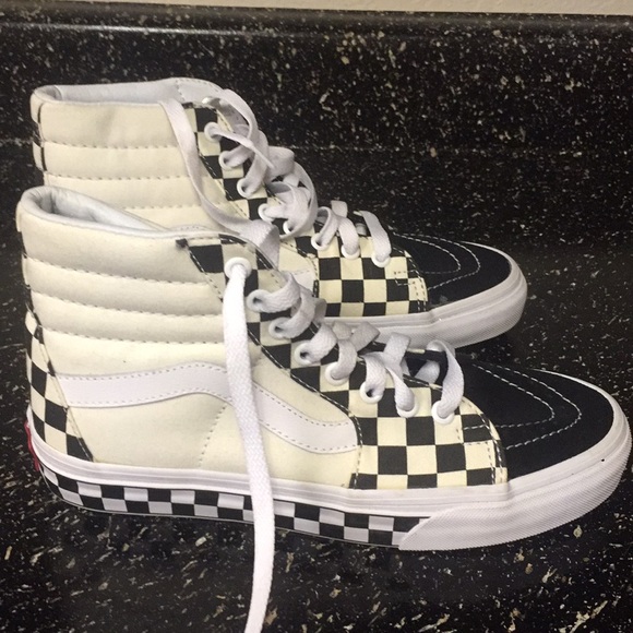 Vans - Picture 3 of 3